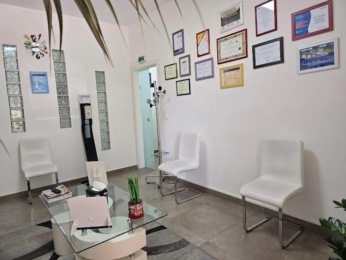 2025-09-05 Implantologia dentale a Catania